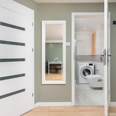 Cozy With Balcony In Dlugie Ogrody By Renters *