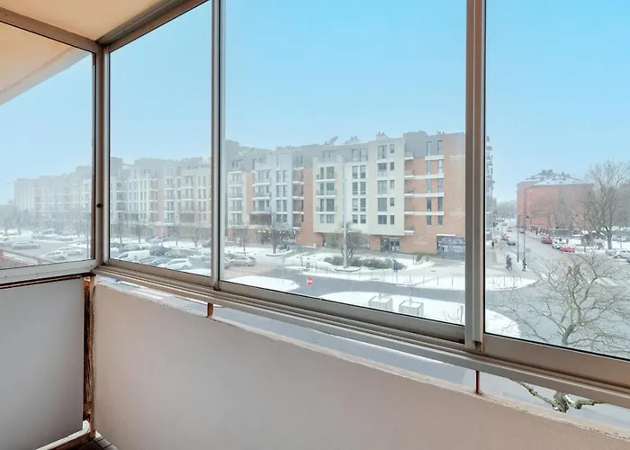 Lägenhet Cozy With Balcony In Dlugie Ogrody By Renters *